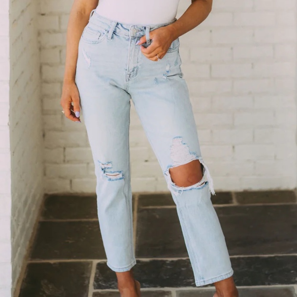Hi-Rise Mom Jeans